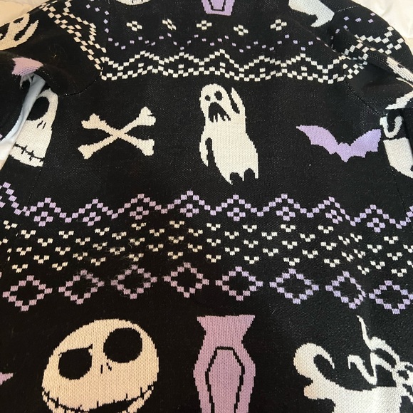 Nightmare before Christmas fleece hooded sweater warm purchased at hot topic - Picture 4 of 8